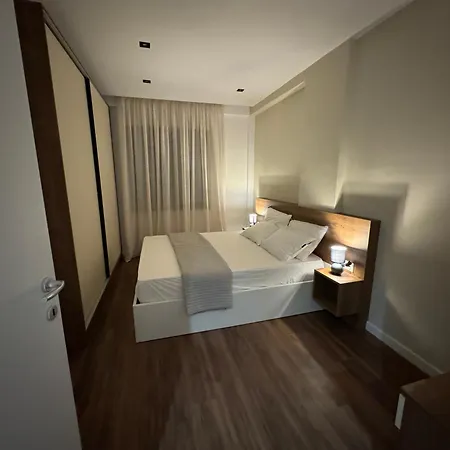 Luxury Center With Balcony Apt21 * Tirana