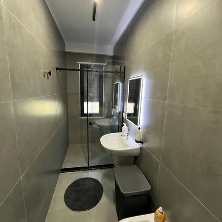 Appartamento Luxury Center With Balcony Apt21