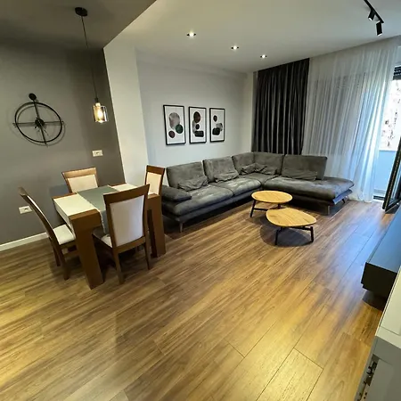 Homerent Old Bazaar 21