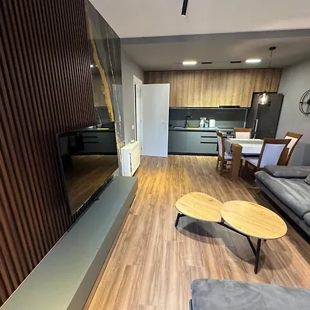 Apartament Luxury Center With Balcony Apt21